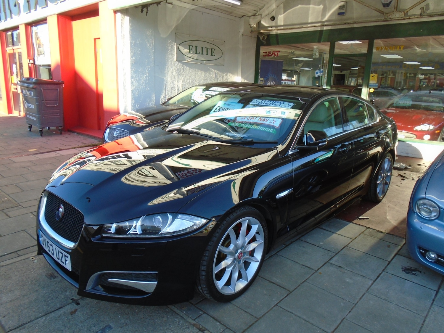 Used Jaguar XF 2013 for sale - 77058472: Photo 4