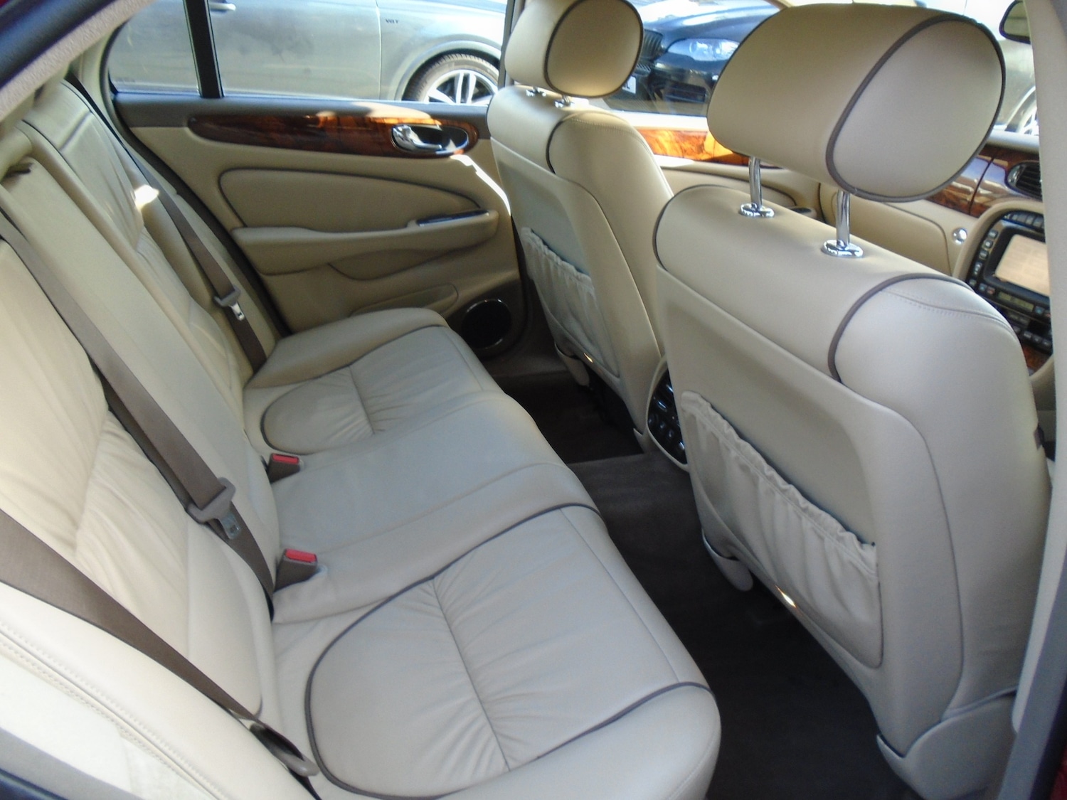 Used Jaguar XJ 2005 for sale - 76566388: Photo 16