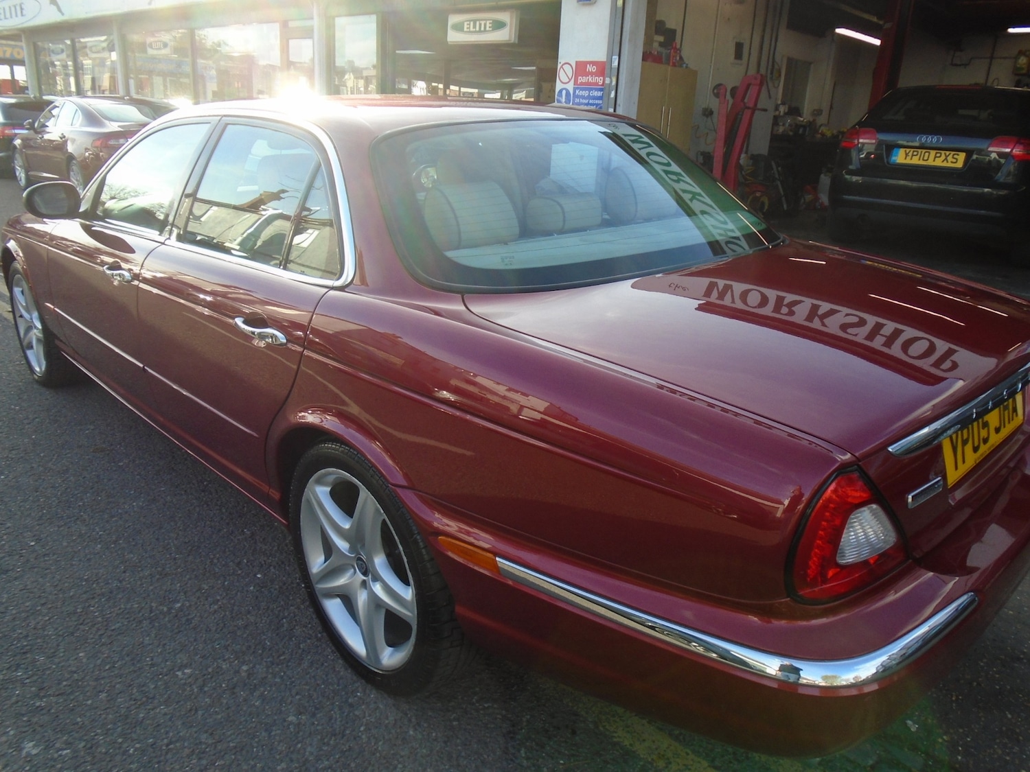 Used Jaguar XJ 2005 for sale - 76566388: Photo 6