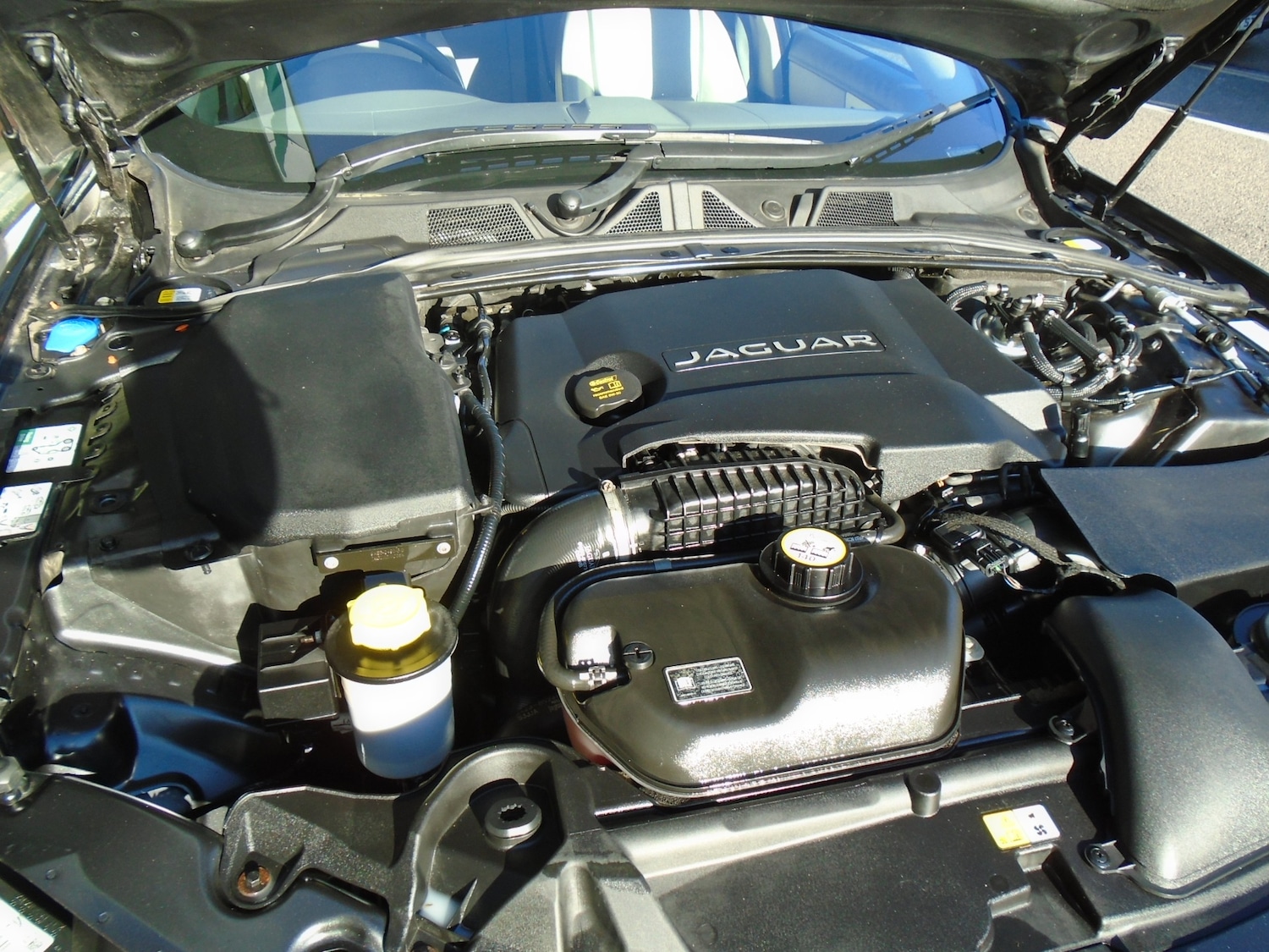 Used Jaguar XF 2013 for sale - 76637521: Photo 15