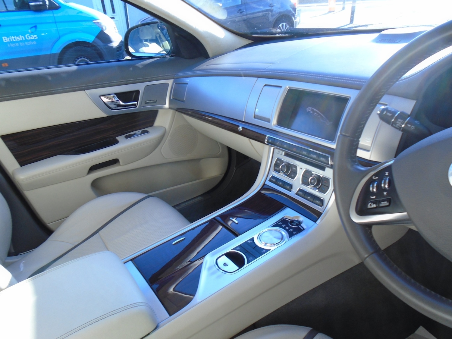 Used Jaguar XF 2013 for sale - 76637521: Photo 16