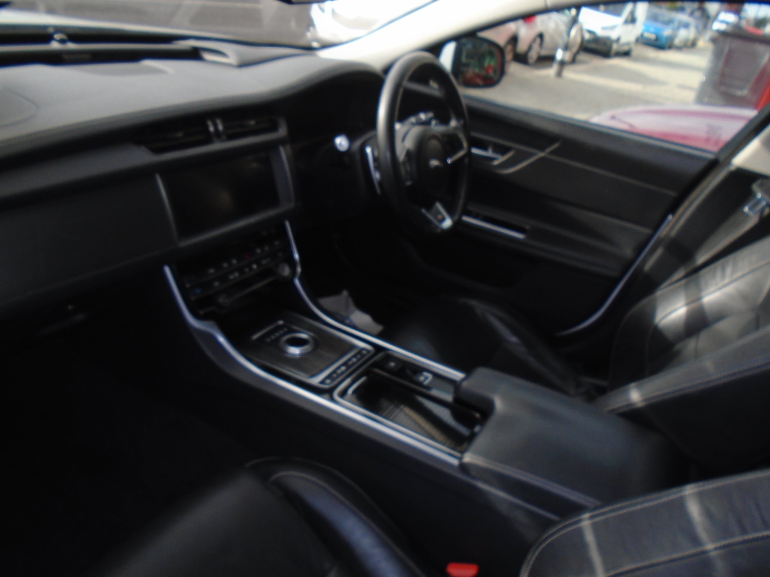 Used Jaguar XF 2018 for sale - 76381894: Photo 8