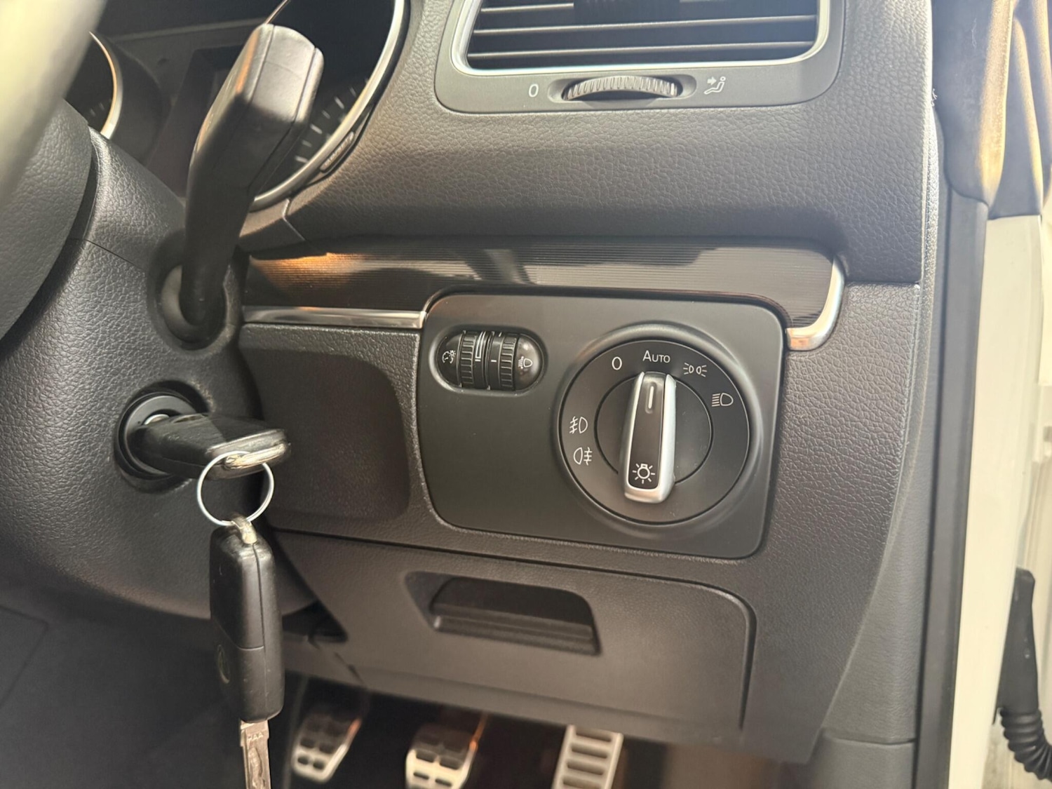 Used Volkswagen Golf 2012 for sale - 76689812: Photo 20