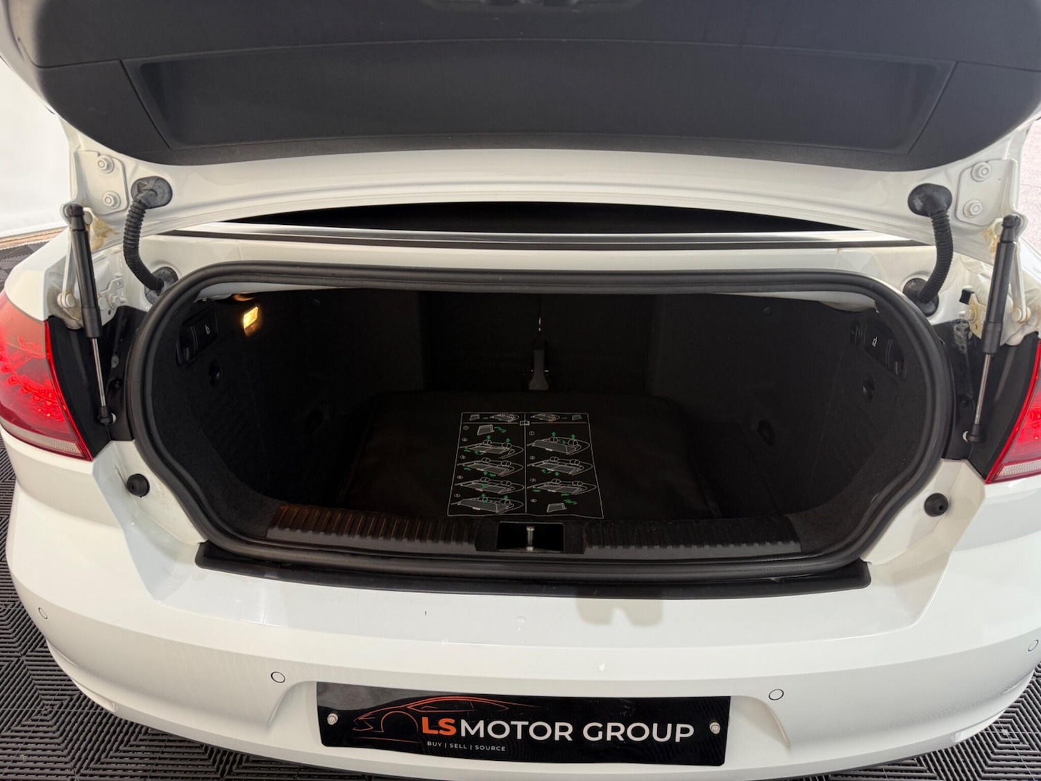 Used Volkswagen Golf 2012 for sale - 76689812: Photo 29