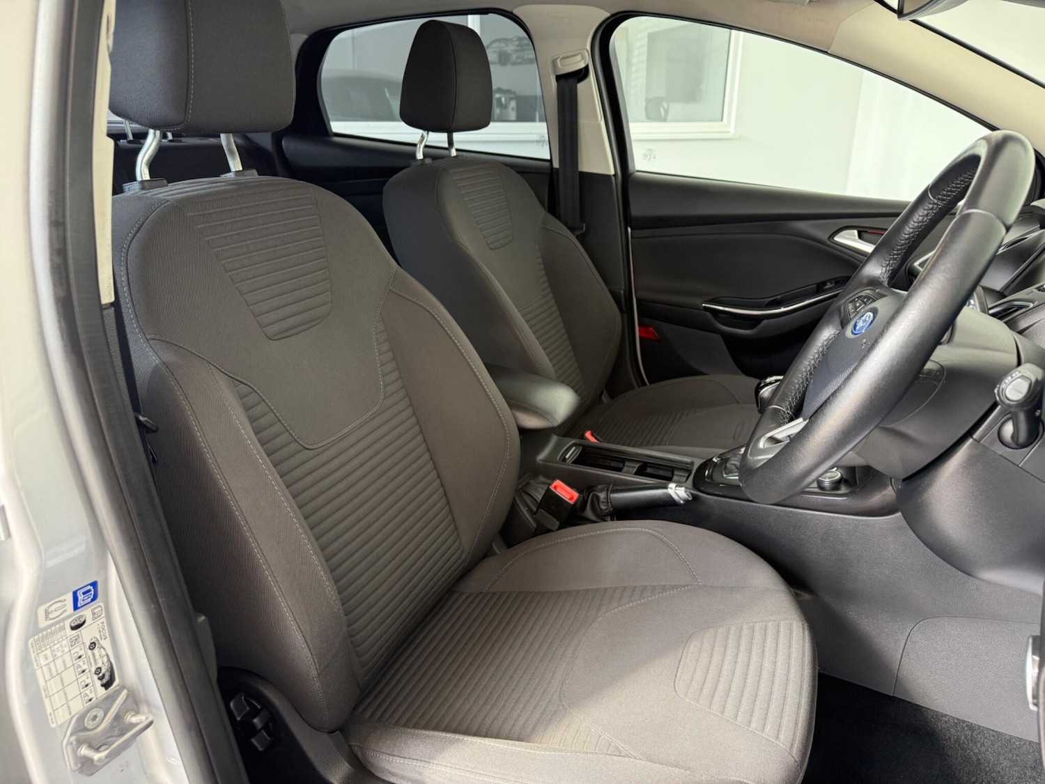 Used Ford Focus 2016 for sale - 76433351: Photo 15