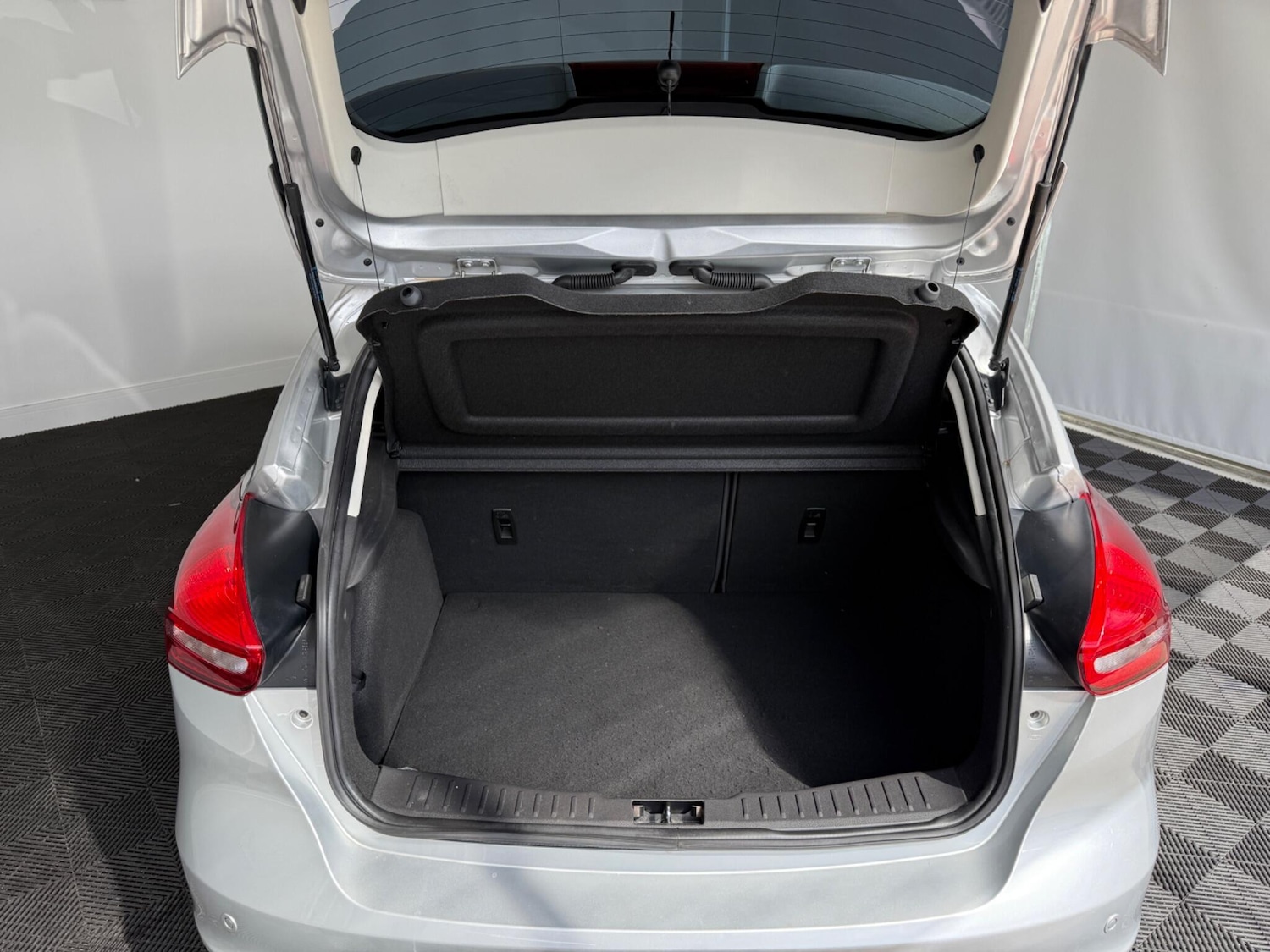 Used Ford Focus 2016 for sale - 76433351: Photo 35