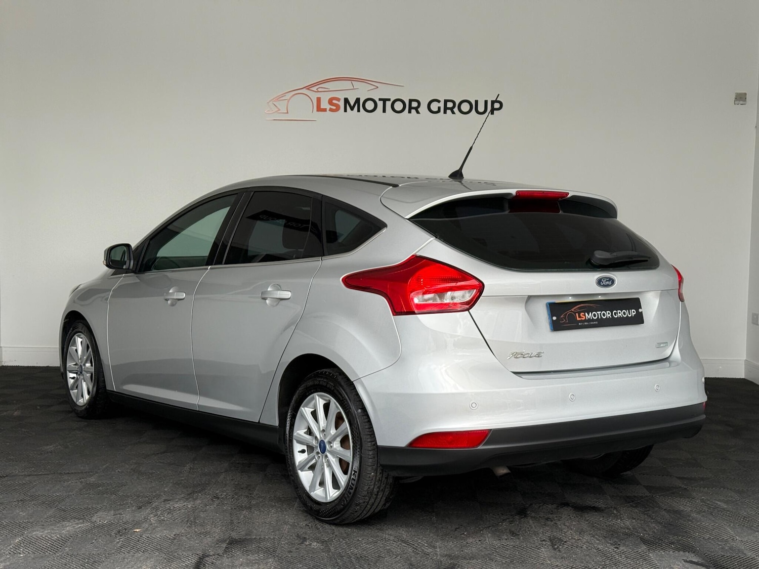 Used Ford Focus 2016 for sale - 76433351: Photo 6