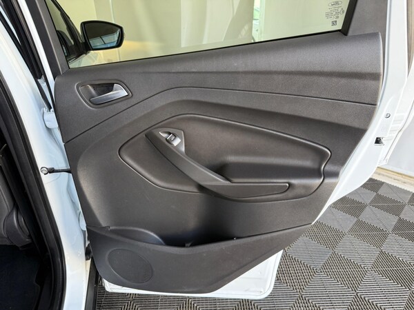 Used Ford Kuga 2017 for sale - 76336568: Photo 39