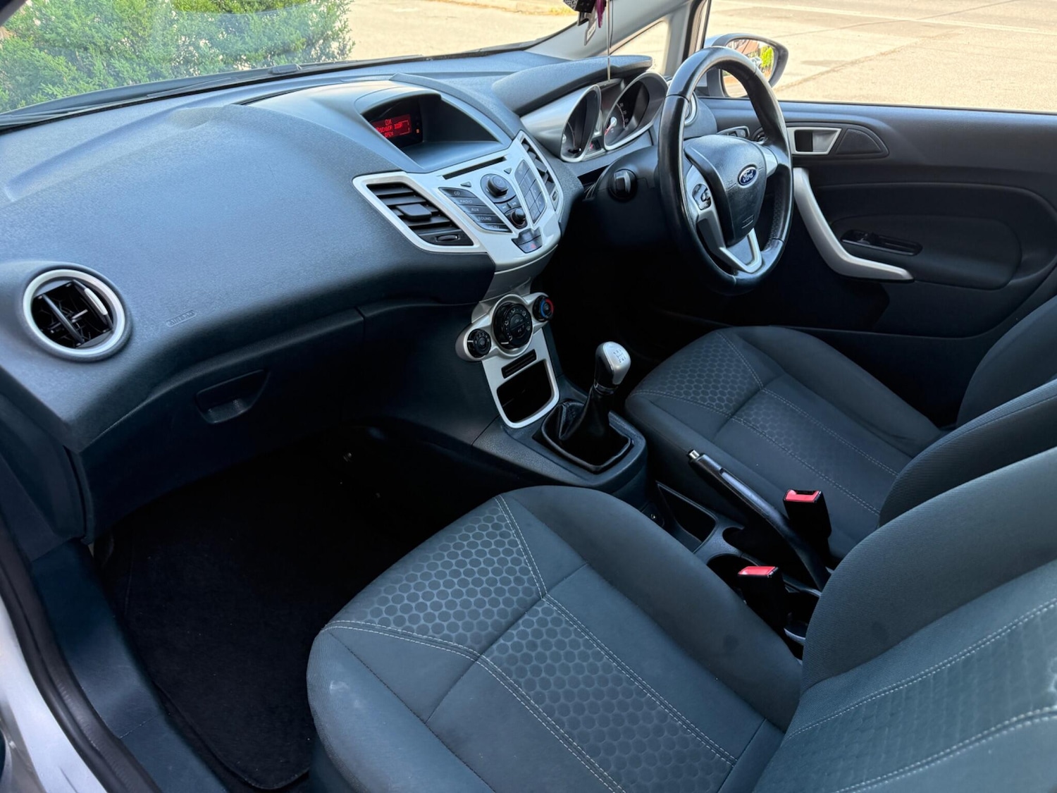 Used Ford Fiesta 2012 for sale - 76538592: Photo 12