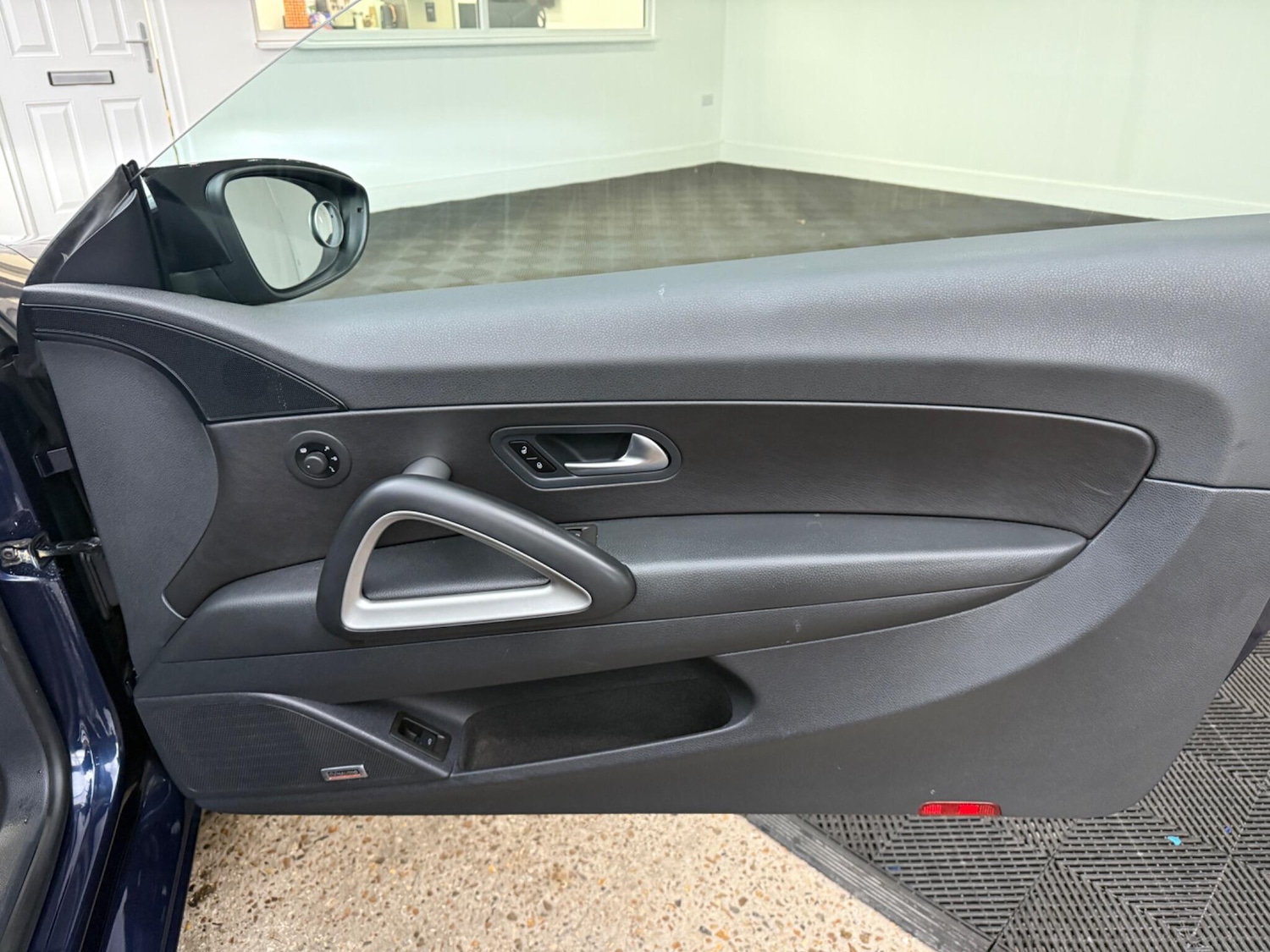 Used Volkswagen Scirocco 2013 for sale - 76336400: Photo 13