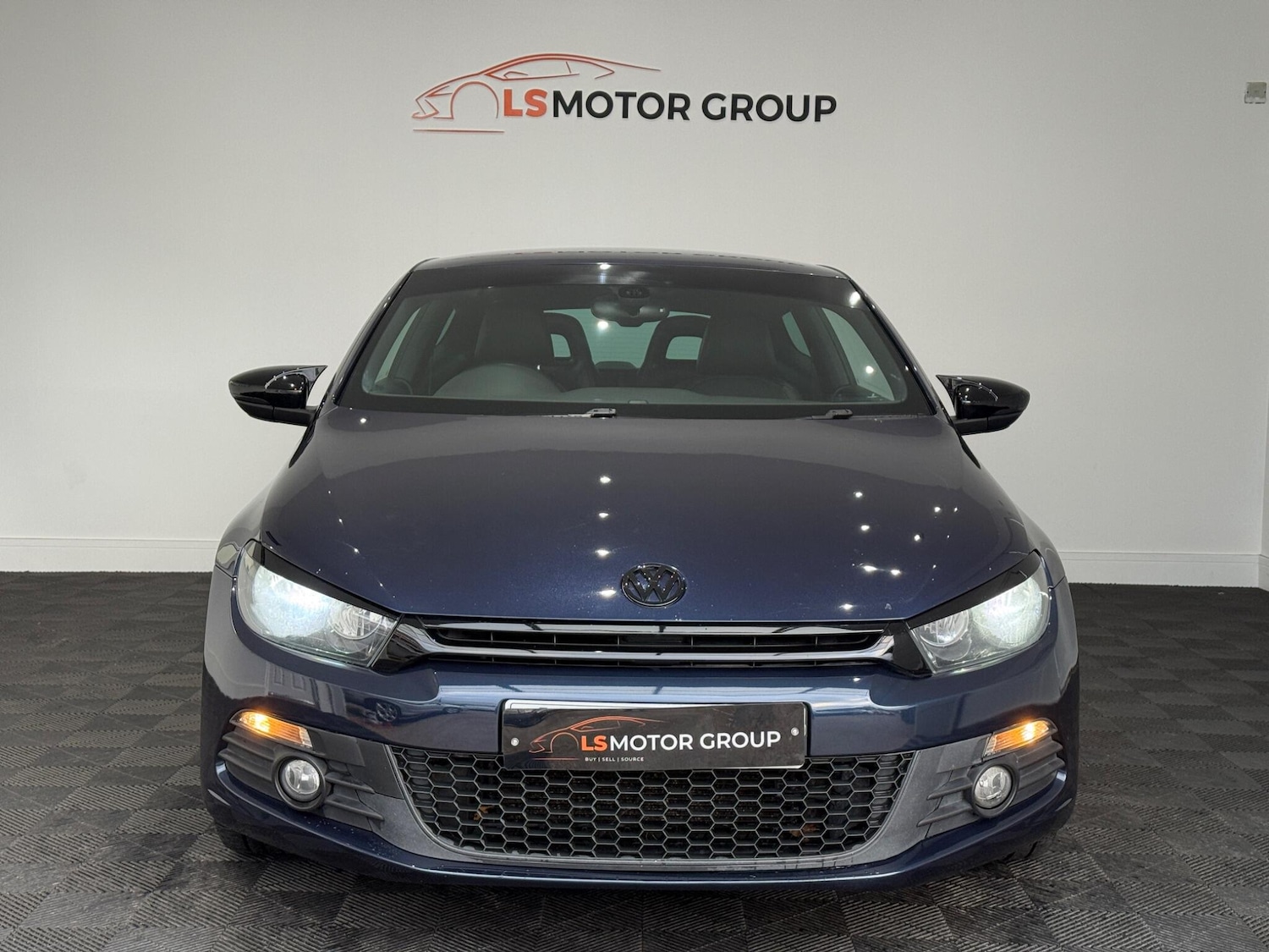 Used Volkswagen Scirocco 2013 for sale - 76336400: Photo 2