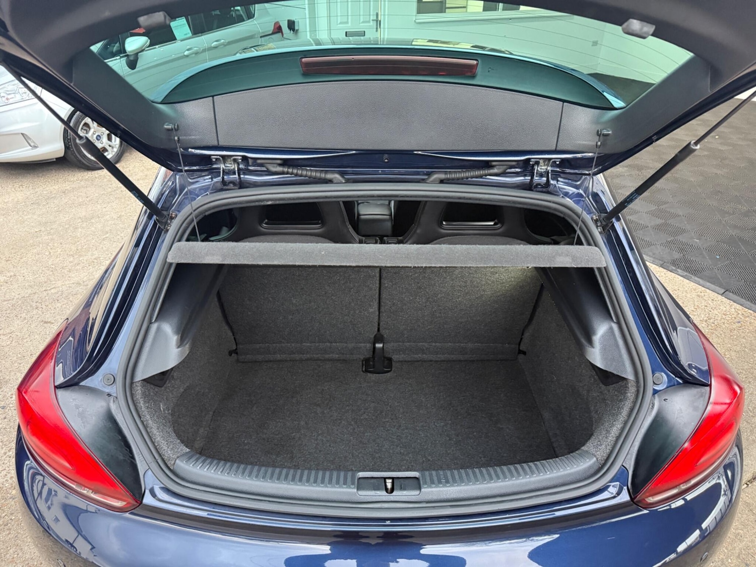 Used Volkswagen Scirocco 2013 for sale - 76336400: Photo 23