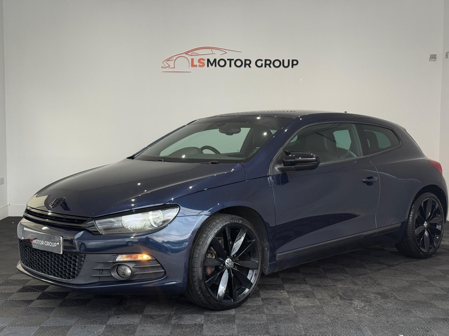 Used Volkswagen Scirocco 2013 for sale - 76336400: Photo 4
