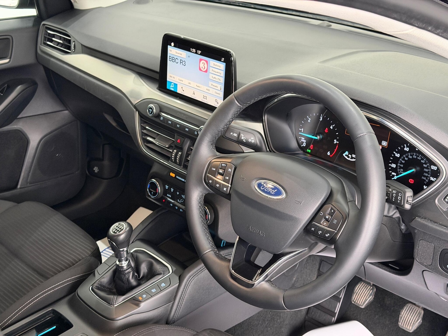 Used Ford Focus 2019 for sale - 76887379: Photo 11