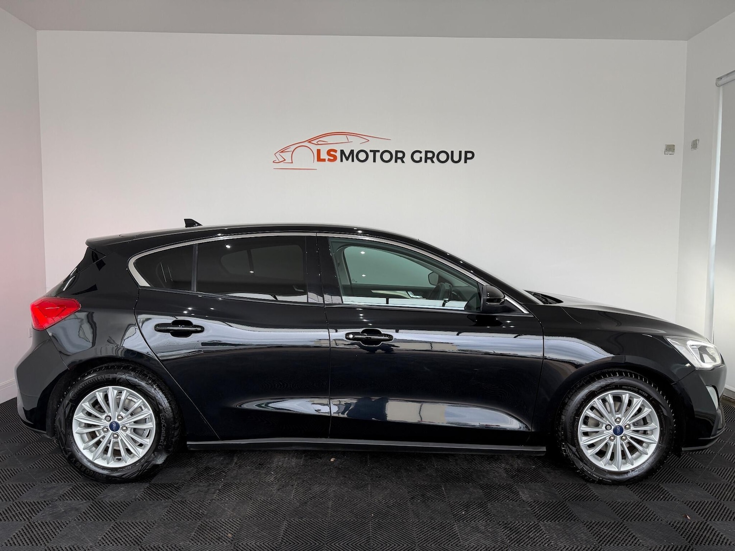Used Ford Focus 2019 for sale - 76887379: Photo 9