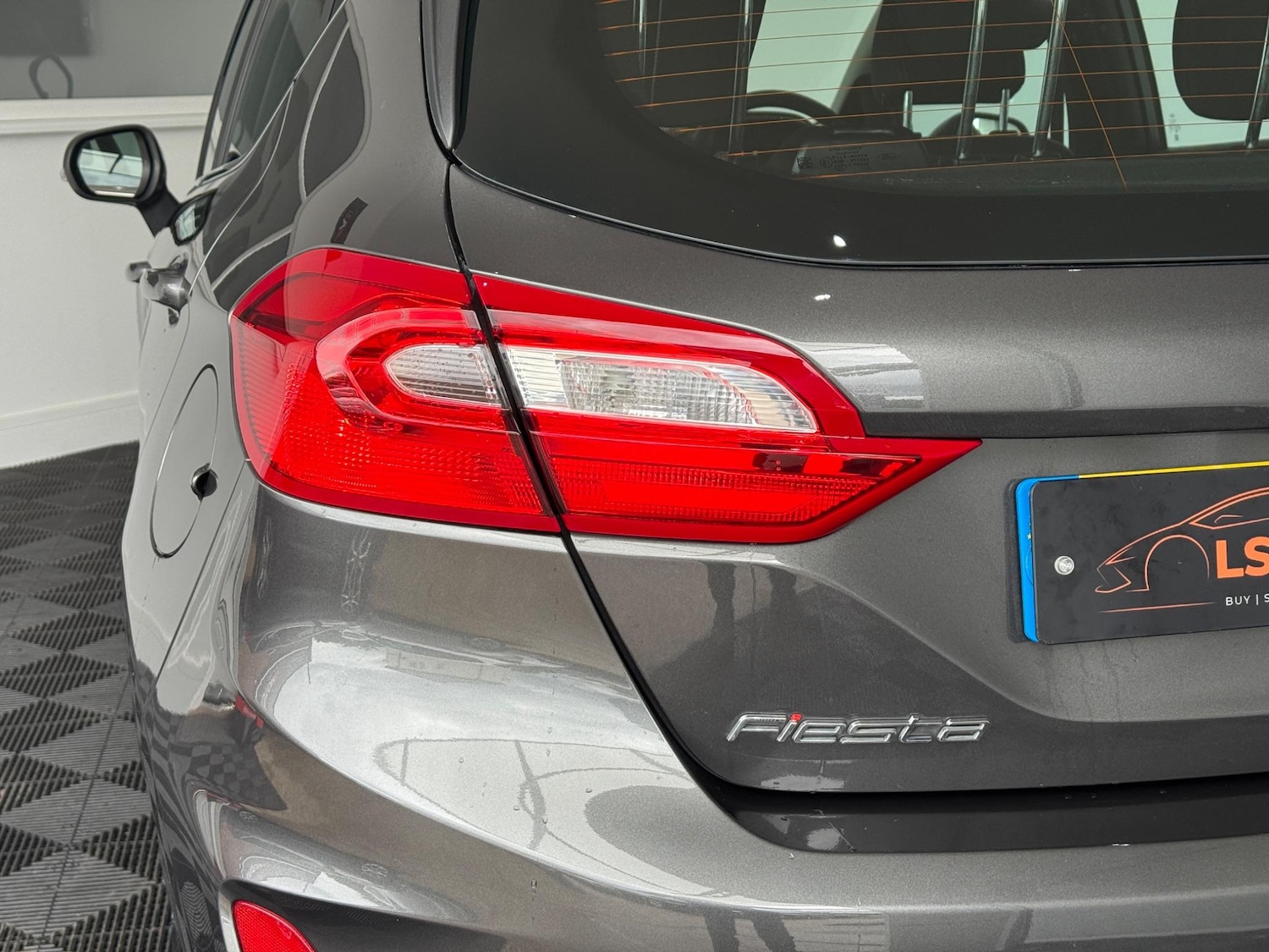 Used Ford Fiesta 2018 for sale - 76689410: Photo 14