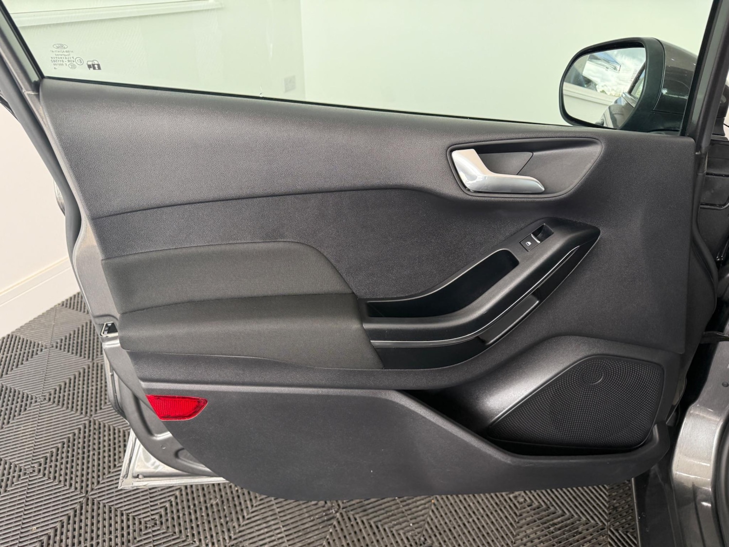 Used Ford Fiesta 2018 for sale - 76689410: Photo 30