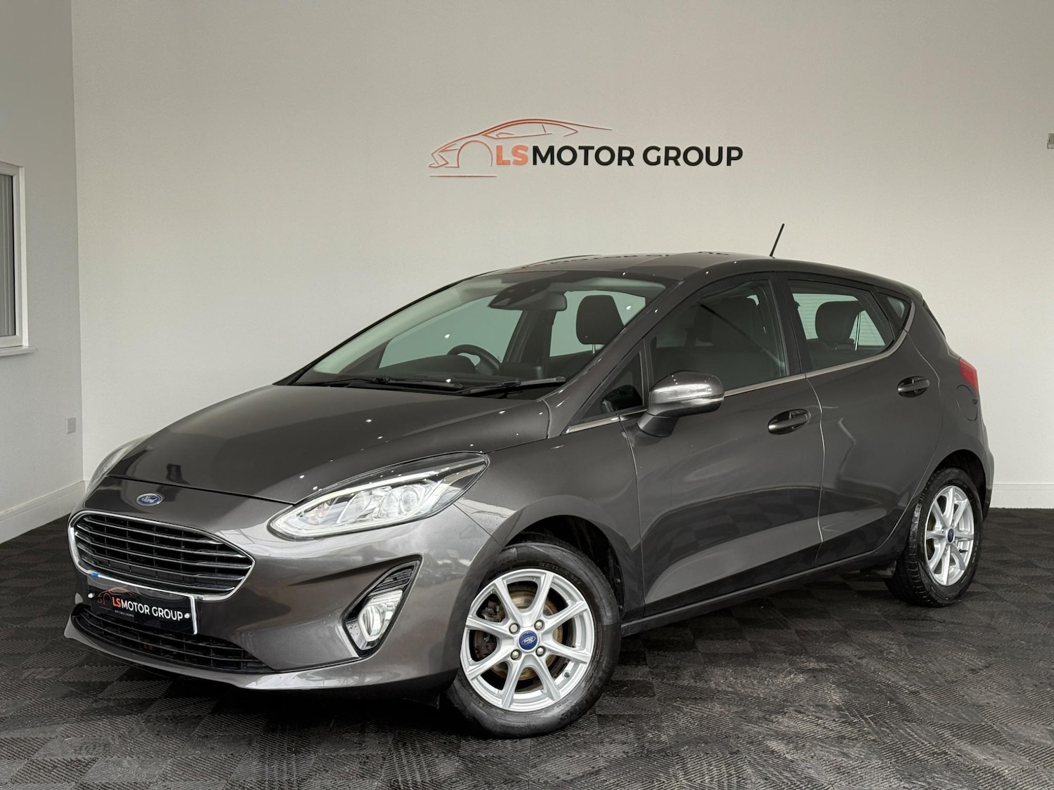 Used Ford Fiesta 2018 for sale - 76689410: Photo 4