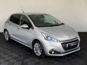 Used Peugeot 208 2015 for sale - 74958874: Photo