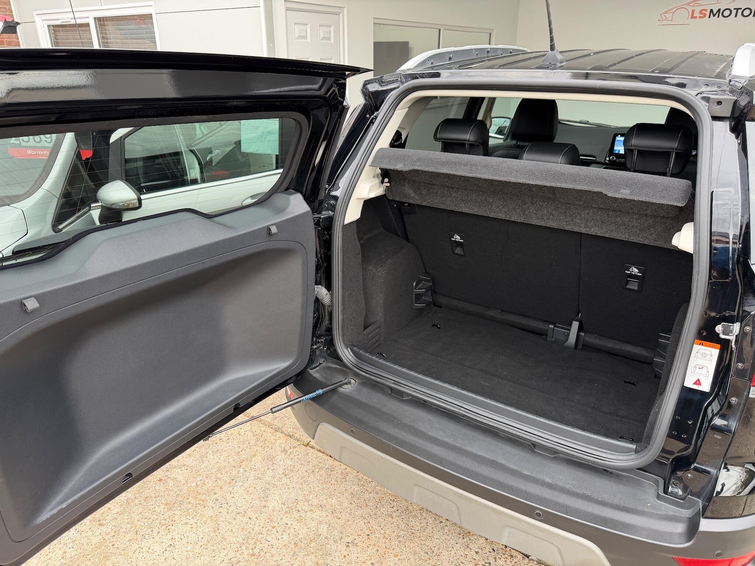 Used Ford Ecosport 2018 for sale - 76688854: Photo 37