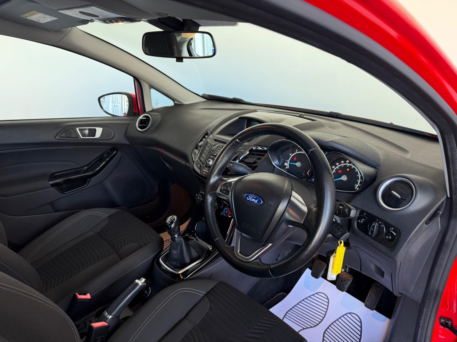 Used Ford Fiesta 2015 for sale - 76432229: Photo 14