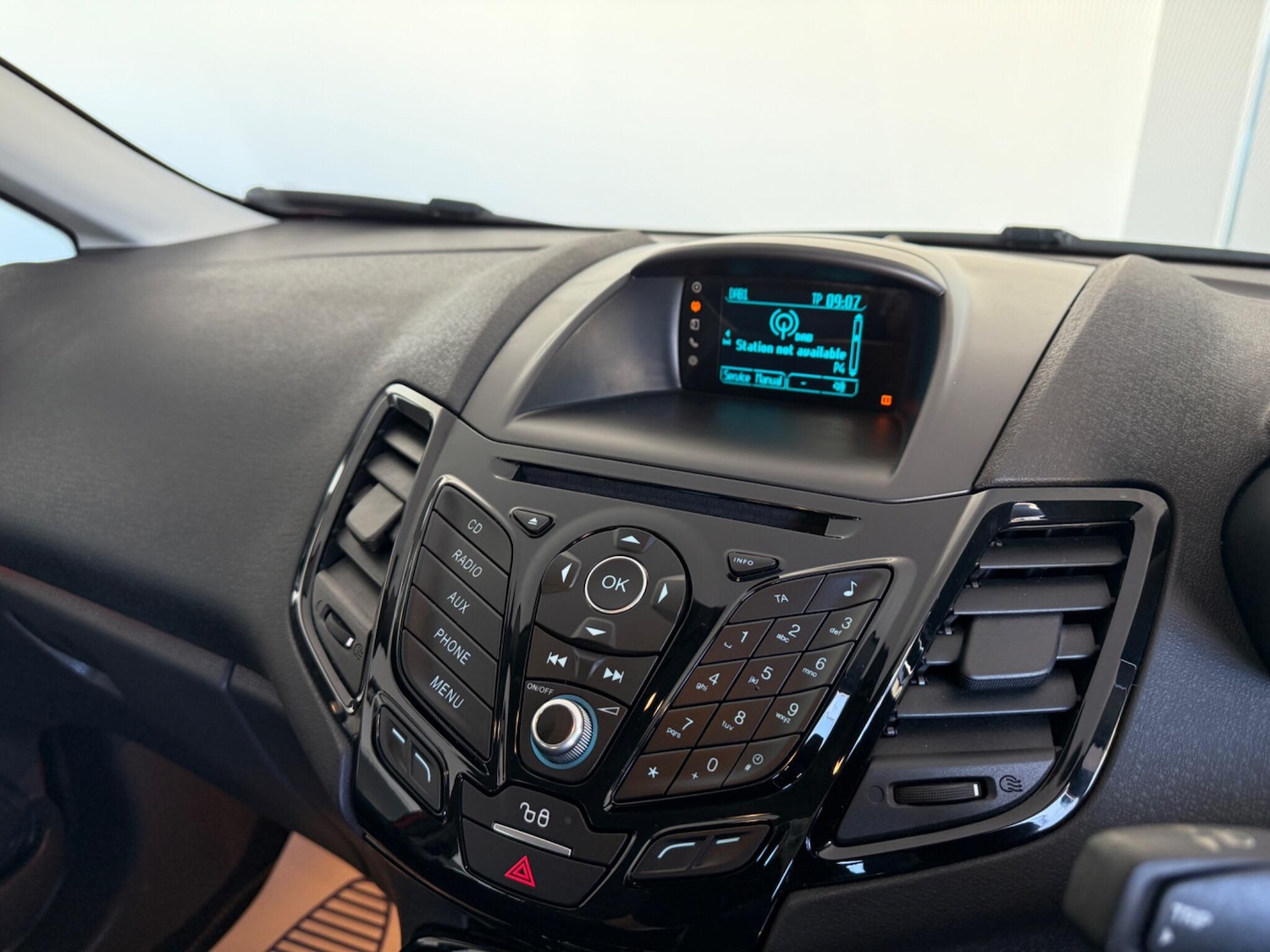 Used Ford Fiesta 2015 for sale - 76432229: Photo 22