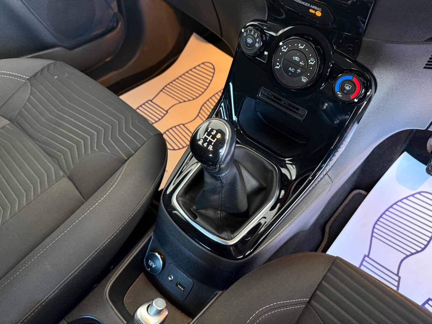 Used Ford Fiesta 2015 for sale - 76432229: Photo 24