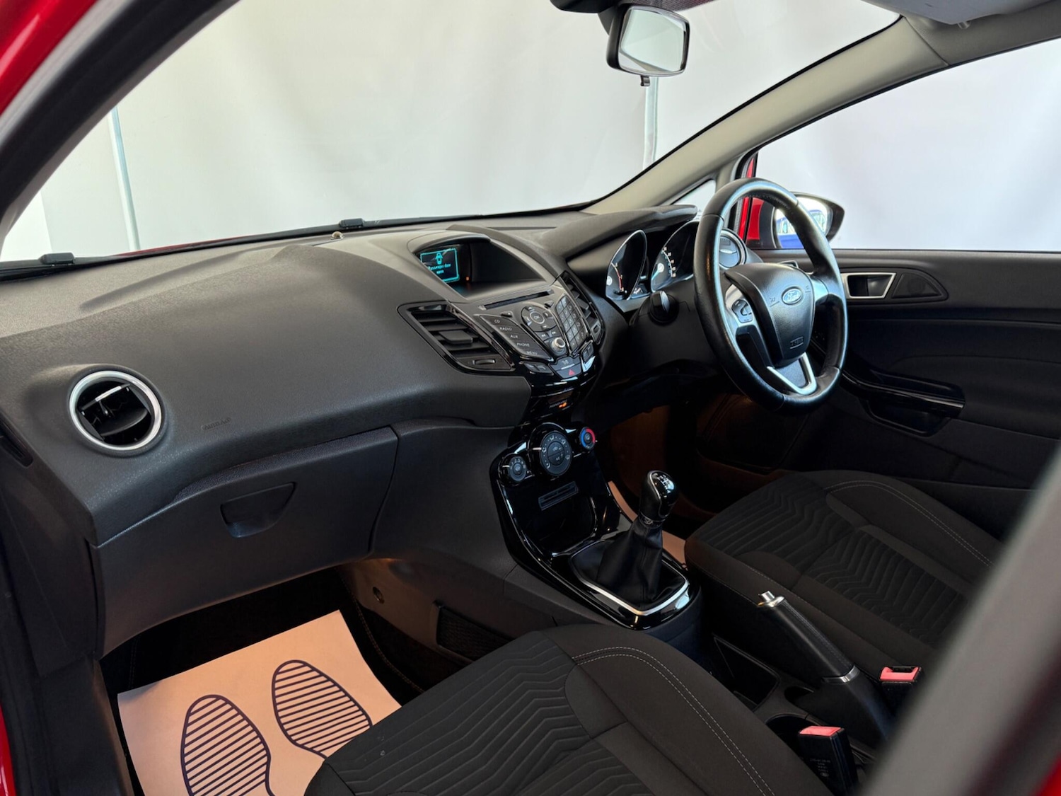 Used Ford Fiesta 2015 for sale - 76432229: Photo 27