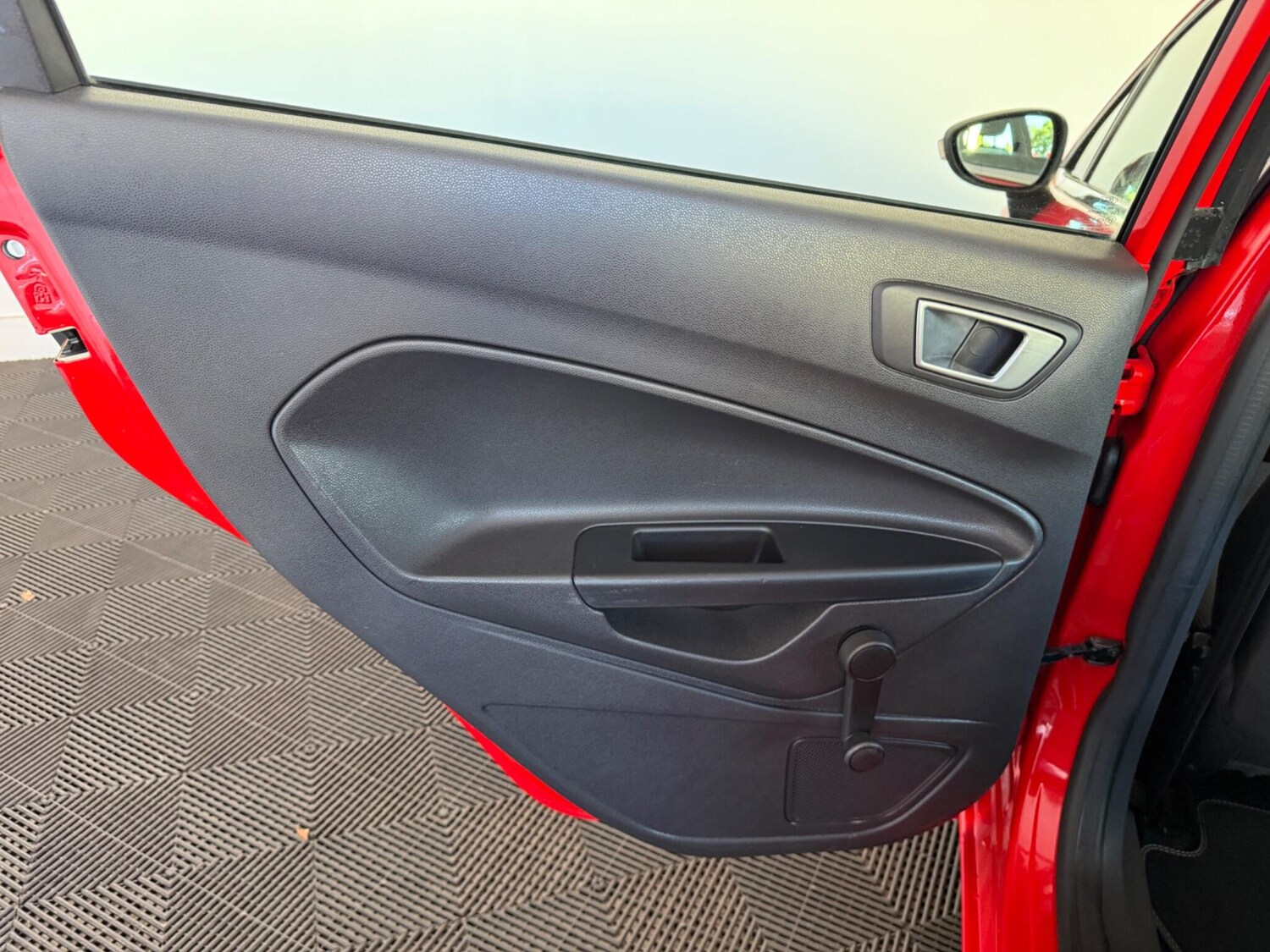 Used Ford Fiesta 2015 for sale - 76432229: Photo 30