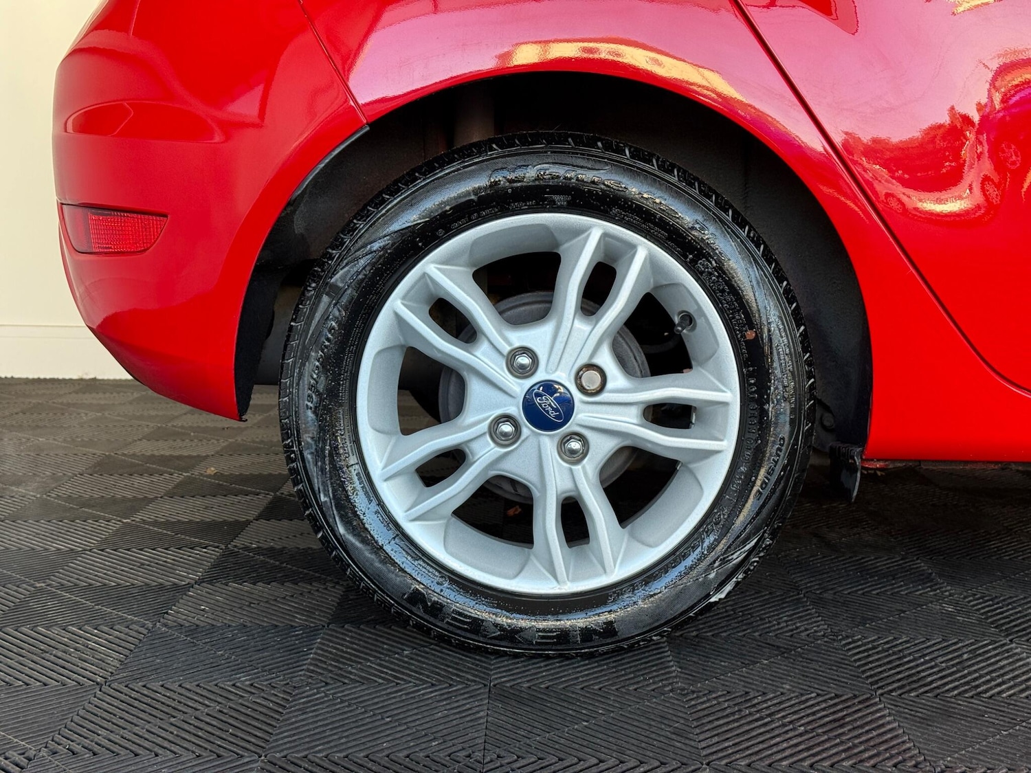 Used Ford Fiesta 2015 for sale - 76432229: Photo 34