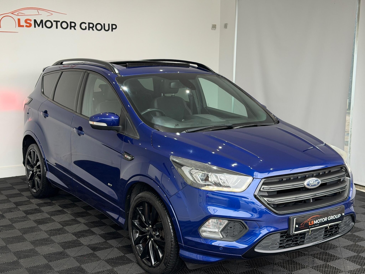Used Ford Kuga 2023 for sale - 76688845: Photo 2