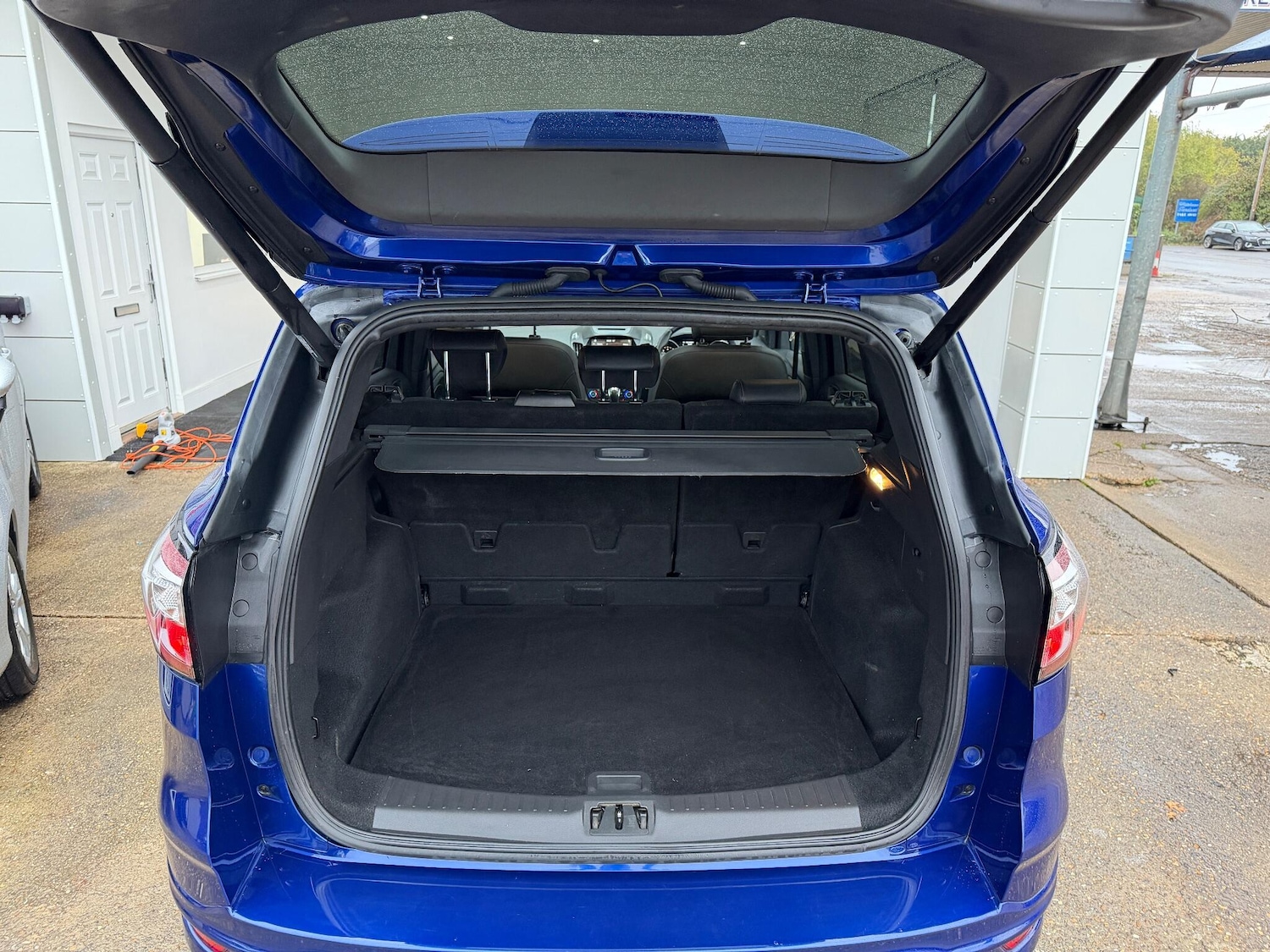 Used Ford Kuga 2023 for sale - 76688845: Photo 43