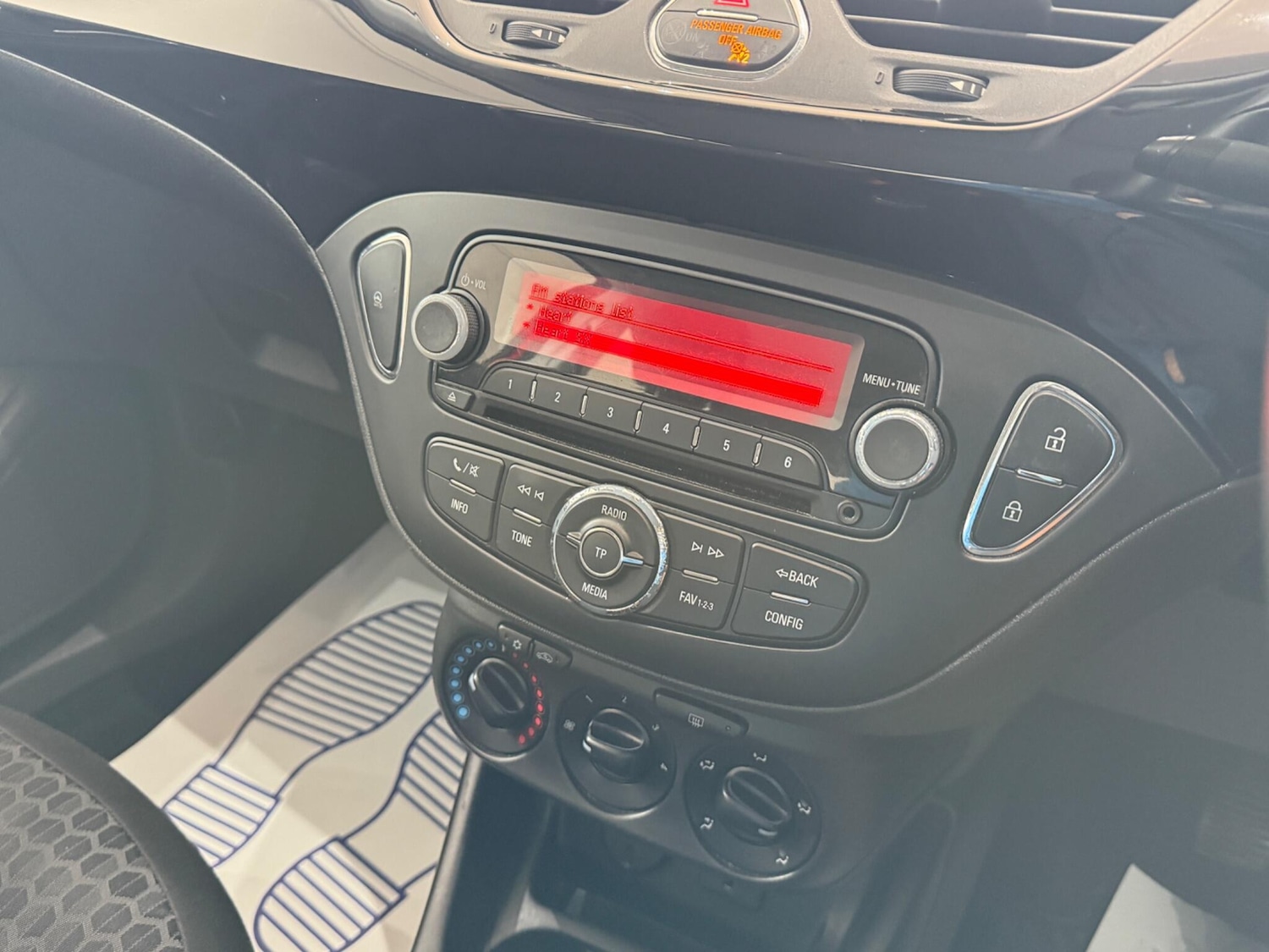 Used Vauxhall Corsa 2016 for sale - 76433286: Photo 16