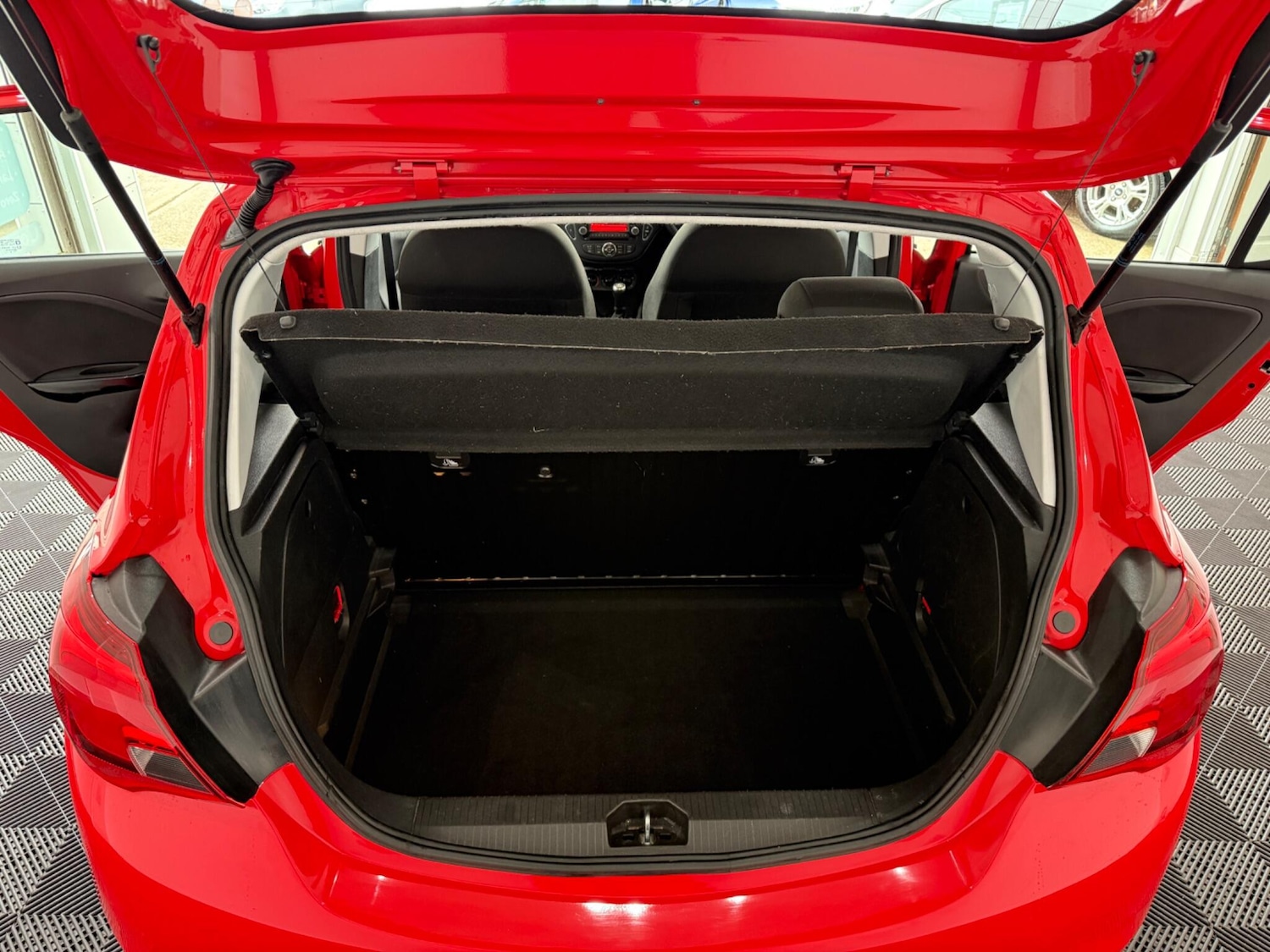 Used Vauxhall Corsa 2016 for sale - 76433286: Photo 28