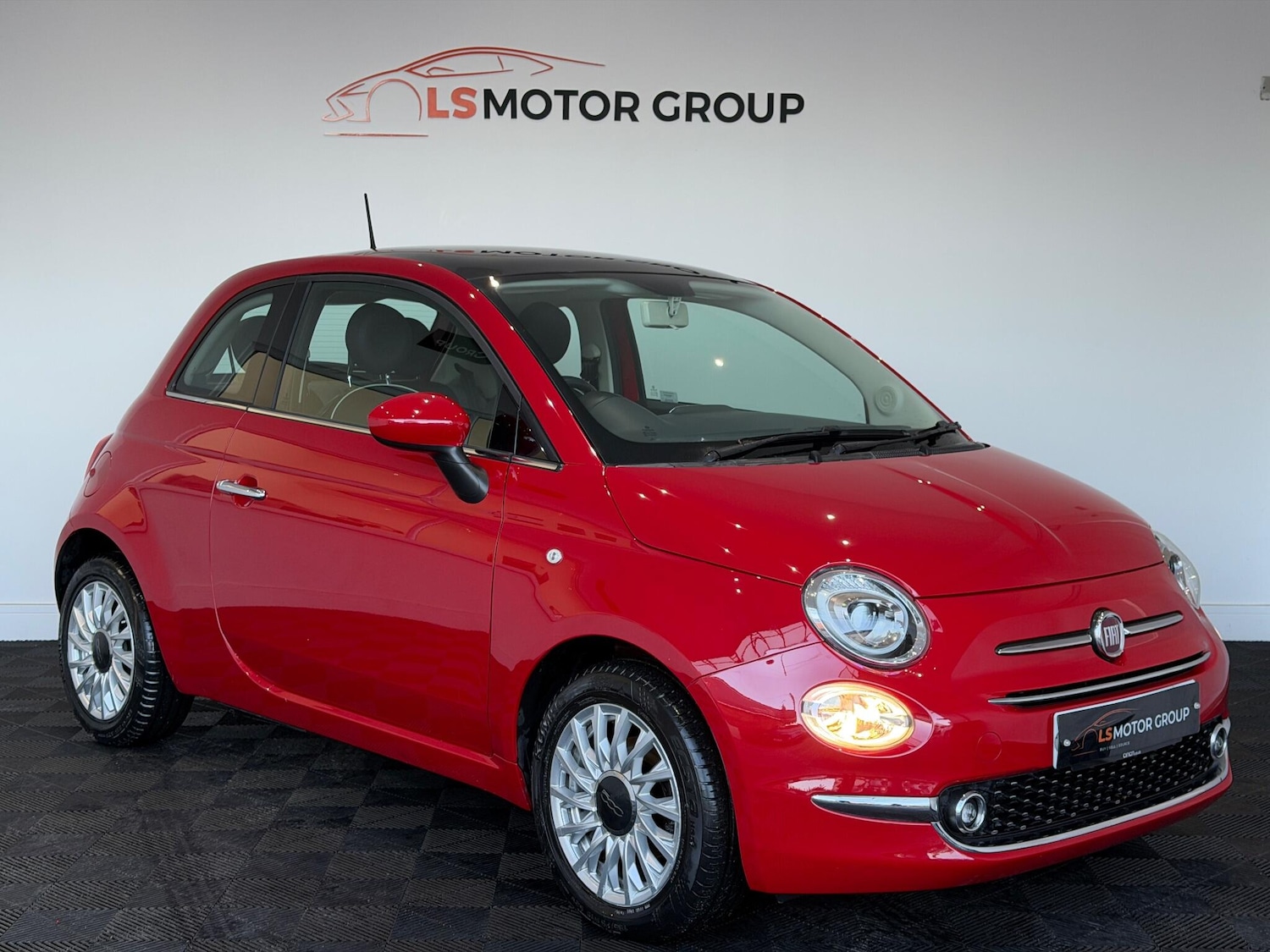 Used Fiat 500 2017 for sale - 76899685: Photo 1
