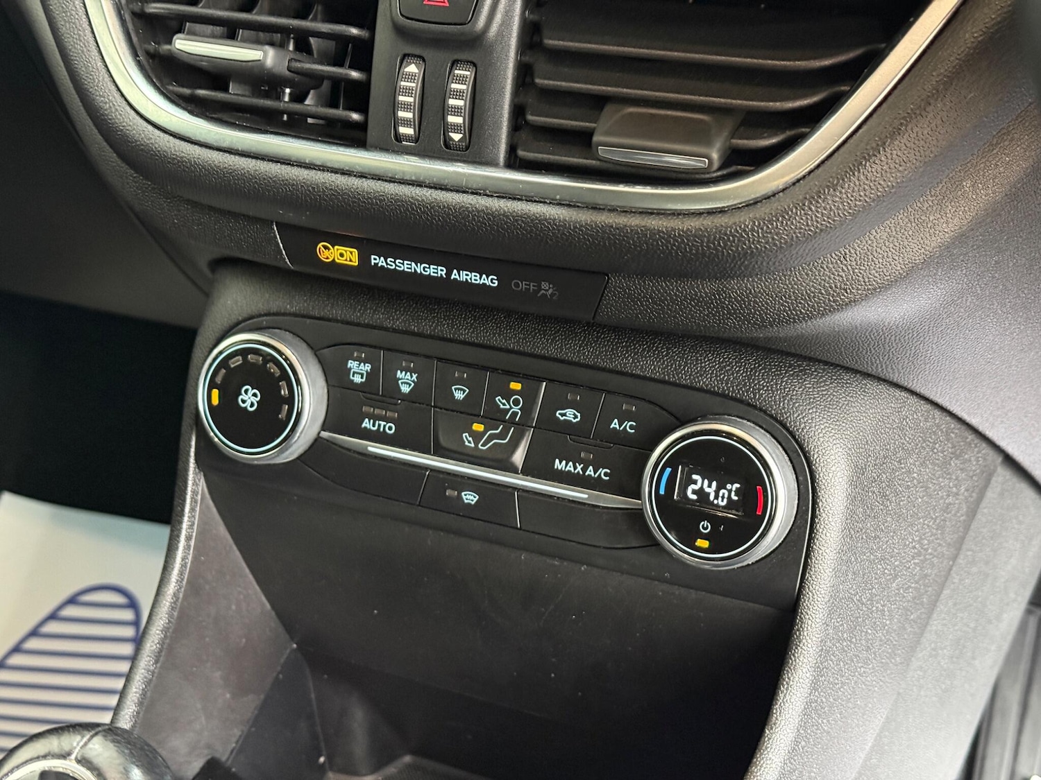 Used Ford Fiesta 2017 for sale - 76432706: Photo 24