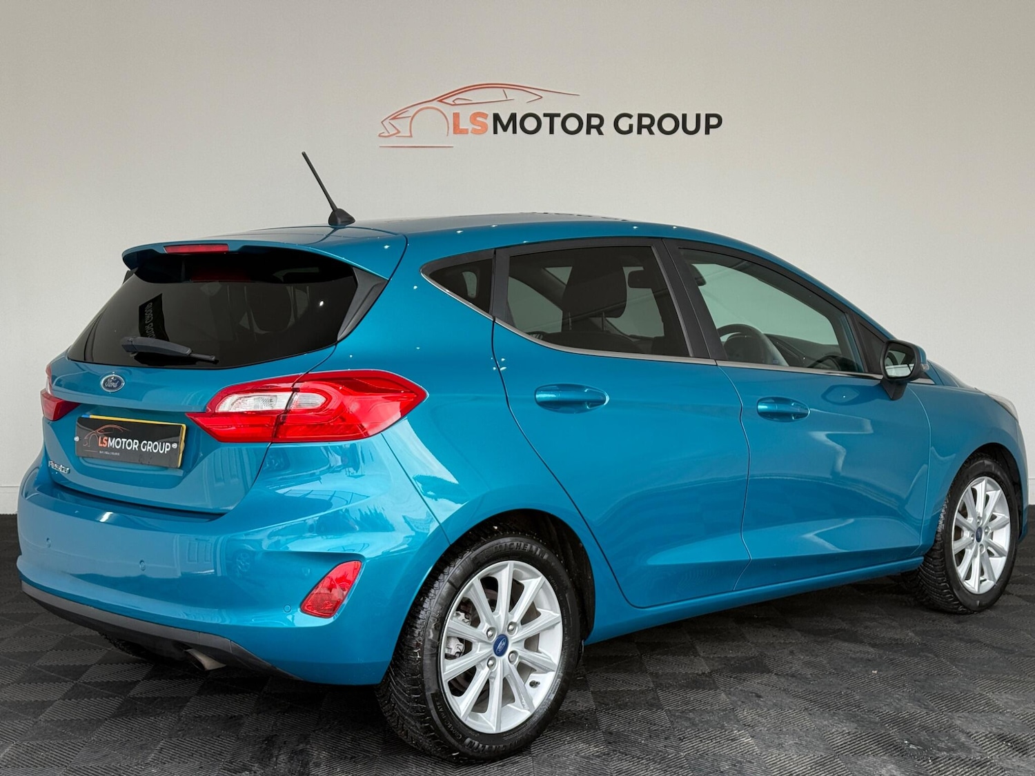 Used Ford Fiesta 2017 for sale - 76432706: Photo 7