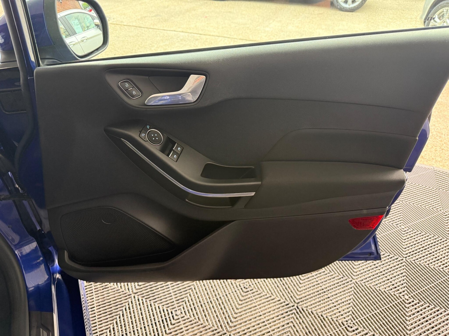 Used Ford Fiesta 2018 for sale - 76688744: Photo 32