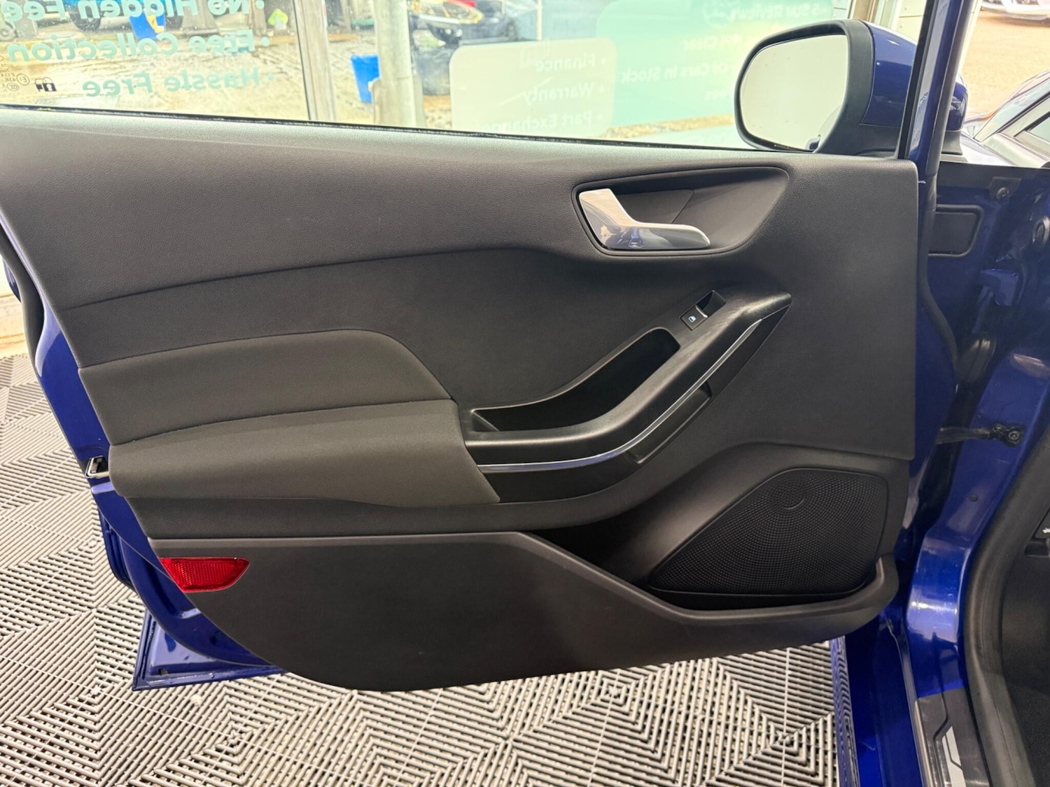 Used Ford Fiesta 2018 for sale - 76688744: Photo 36