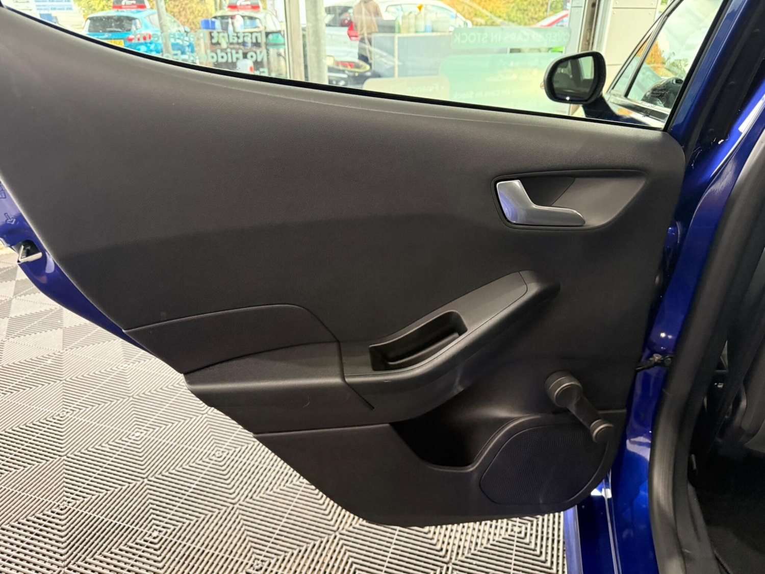 Used Ford Fiesta 2018 for sale - 76688744: Photo 41