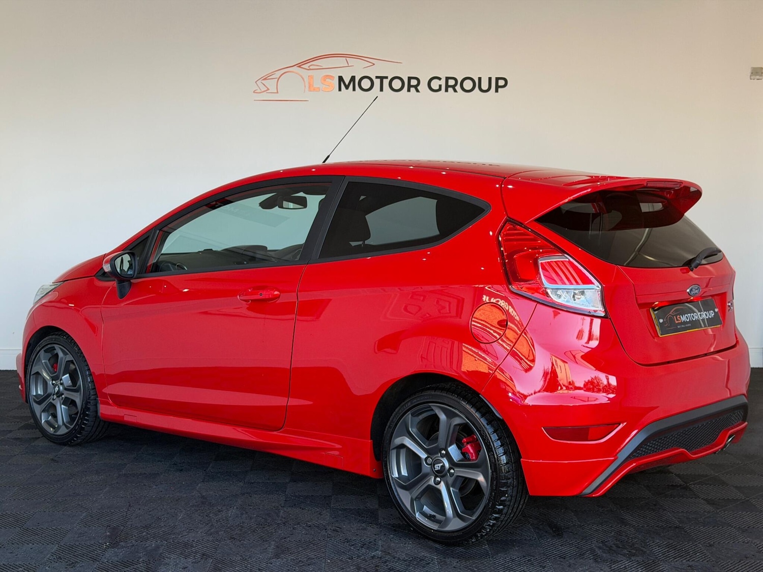 Used Ford Fiesta 2017 for sale - 76432475: Photo 11
