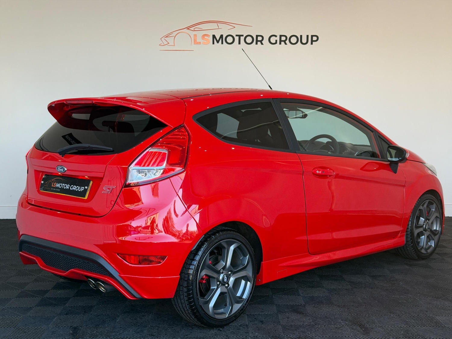 Used Ford Fiesta 2017 for sale - 76432475: Photo 12