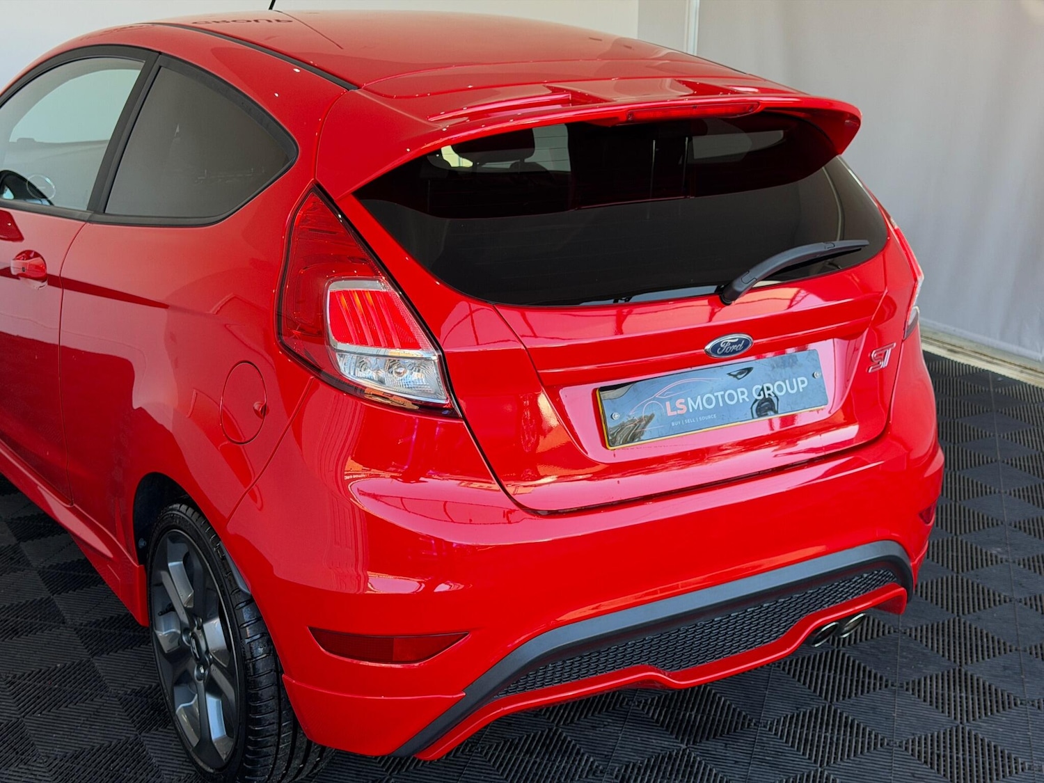 Used Ford Fiesta 2017 for sale - 76432475: Photo 14