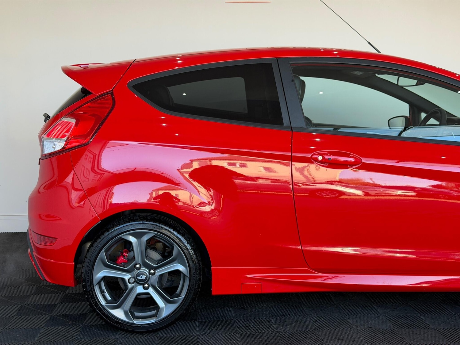 Used Ford Fiesta 2017 for sale - 76432475: Photo 21