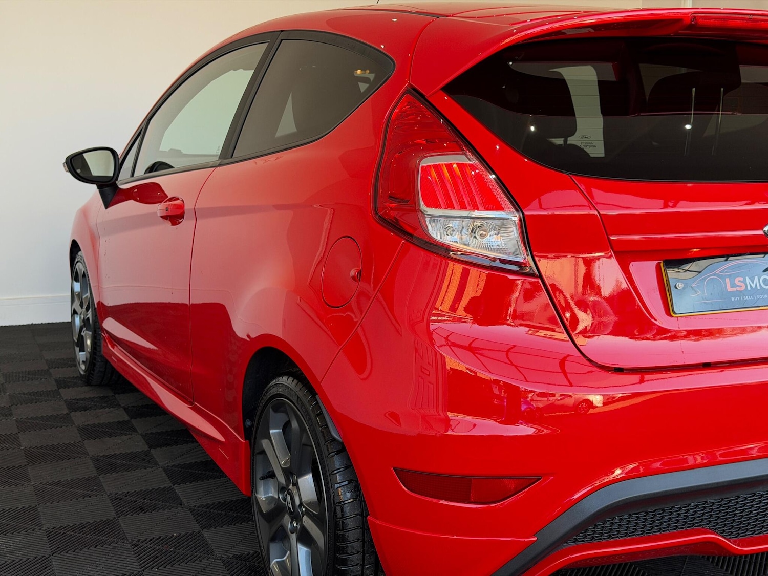 Used Ford Fiesta 2017 for sale - 76432475: Photo 22