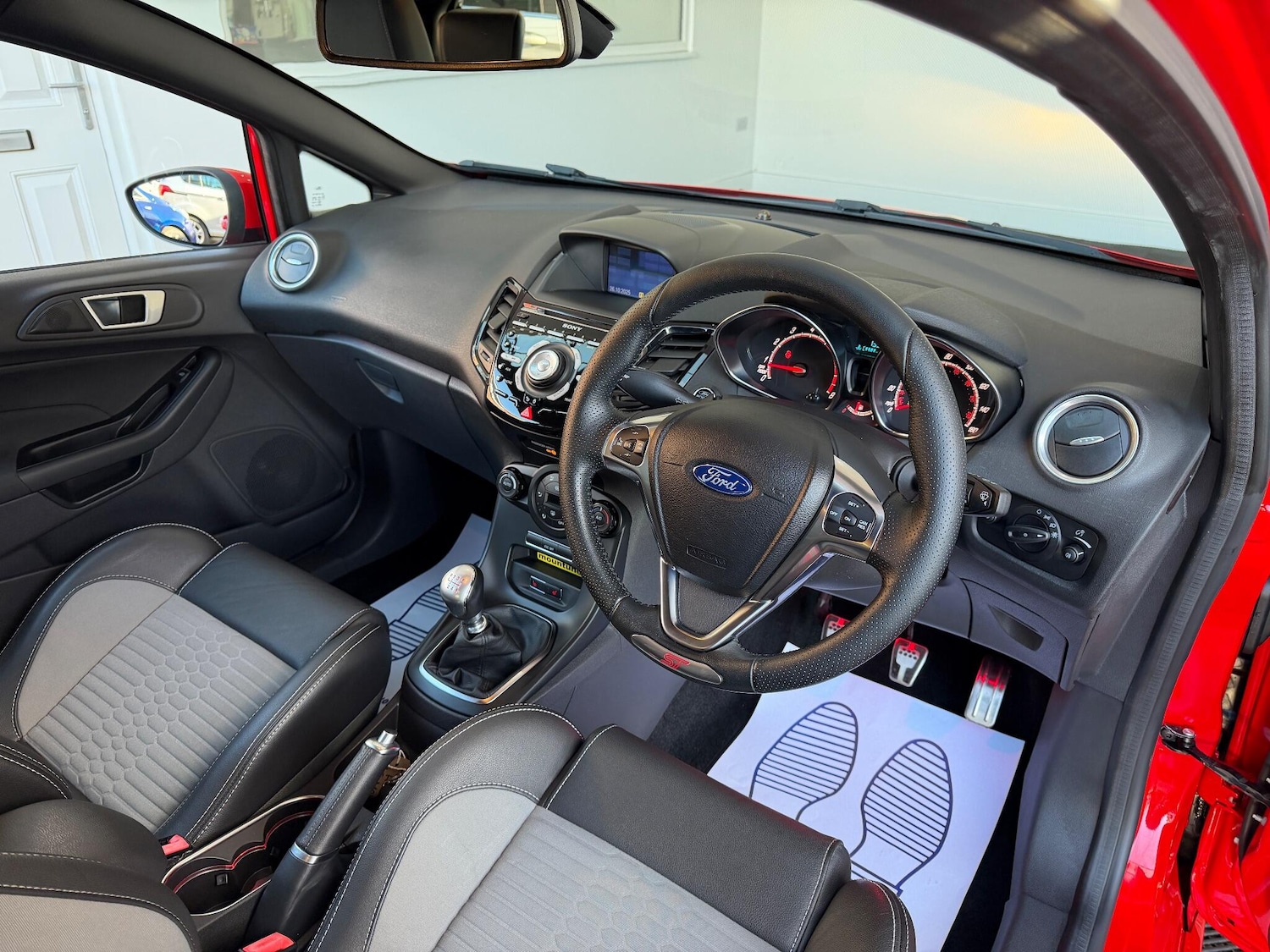 Used Ford Fiesta 2017 for sale - 76432475: Photo 25