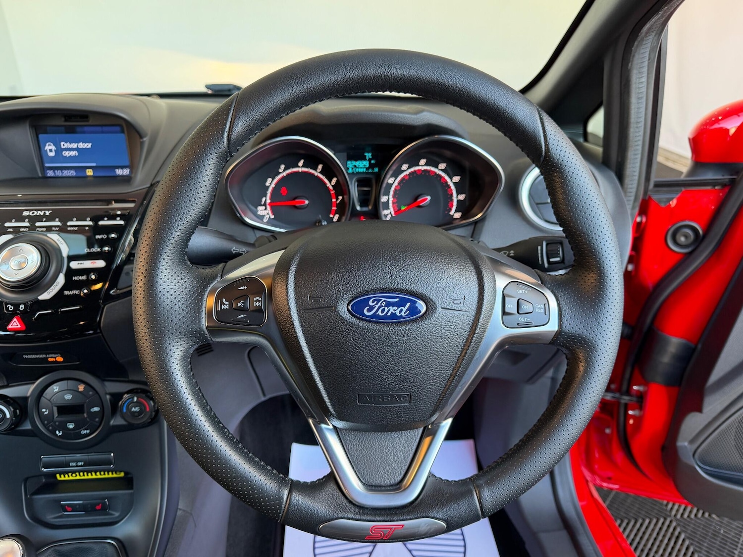 Used Ford Fiesta 2017 for sale - 76432475: Photo 28