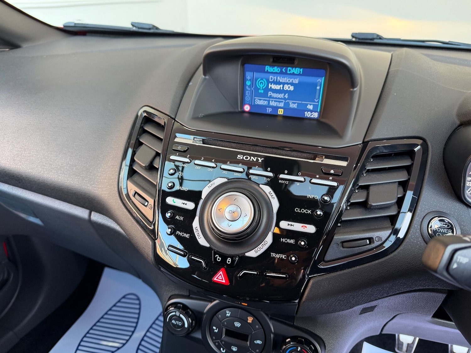 Used Ford Fiesta 2017 for sale - 76432475: Photo 35