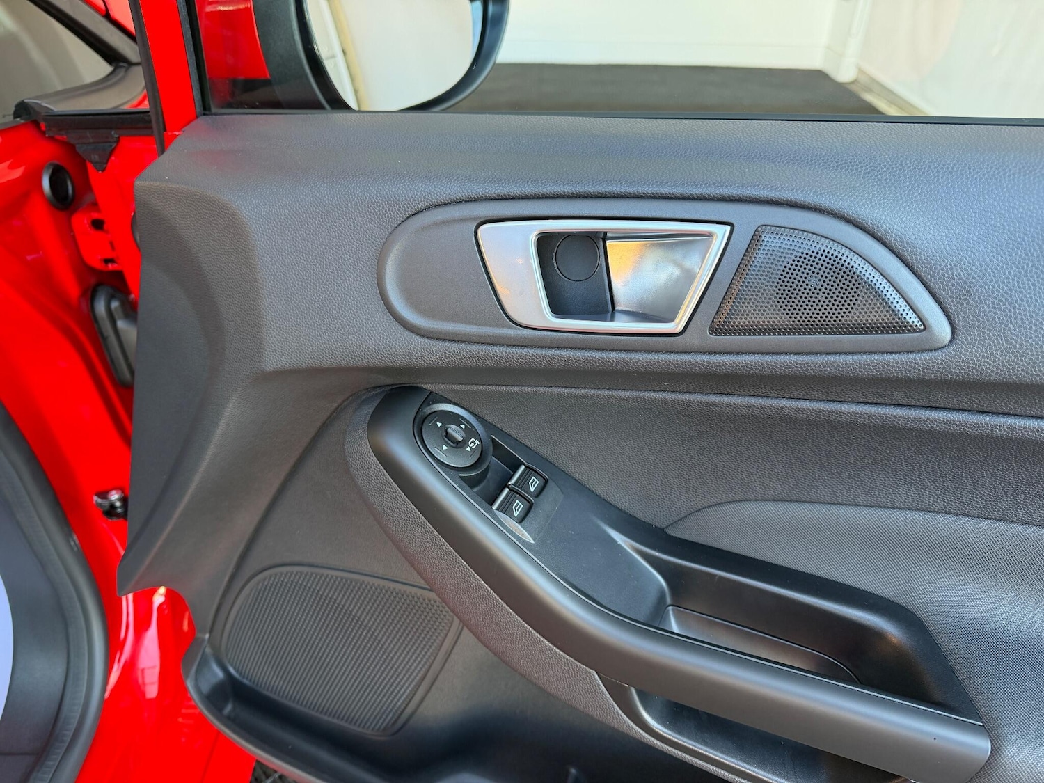 Used Ford Fiesta 2017 for sale - 76432475: Photo 41