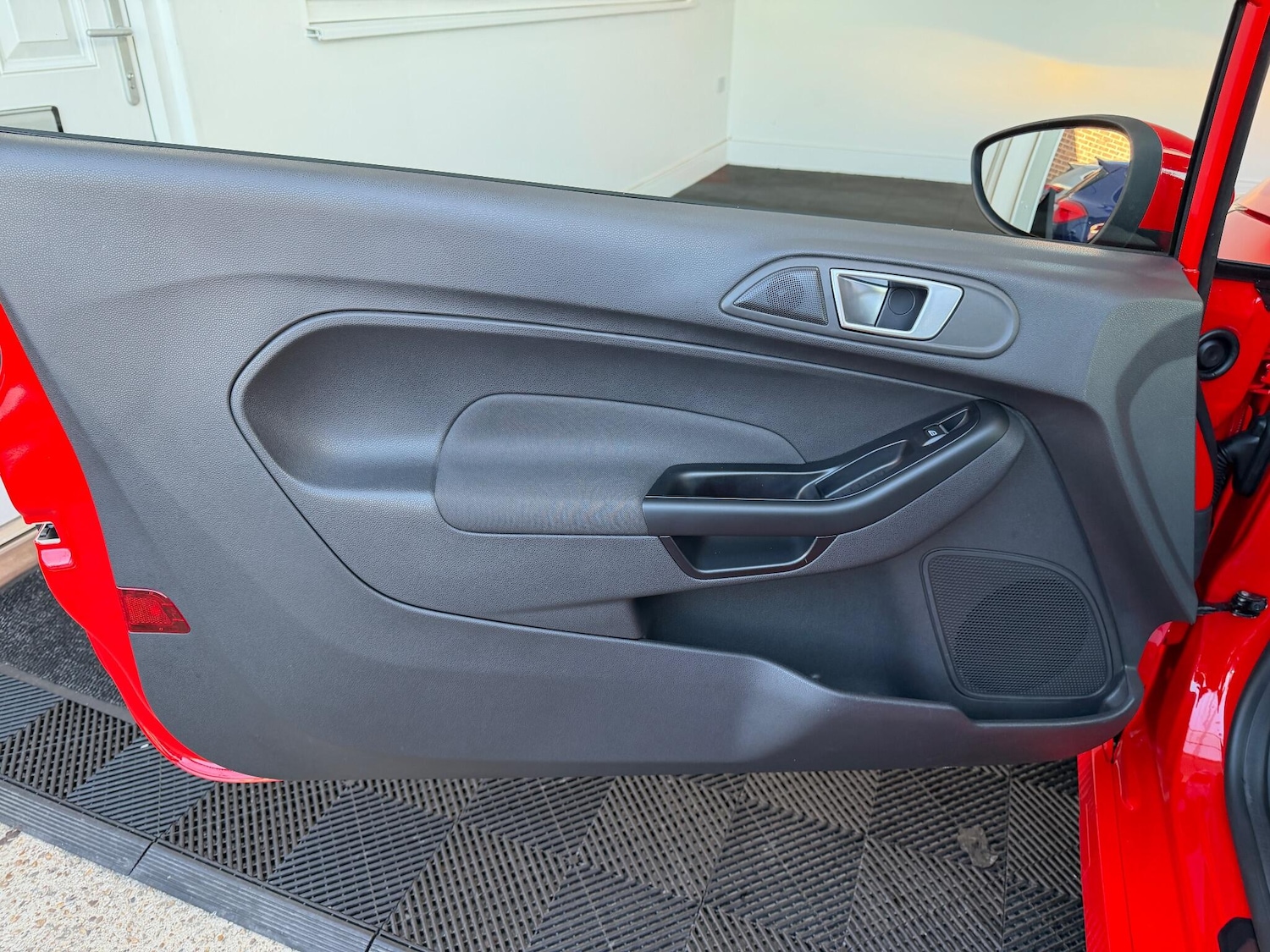 Used Ford Fiesta 2017 for sale - 76432475: Photo 45